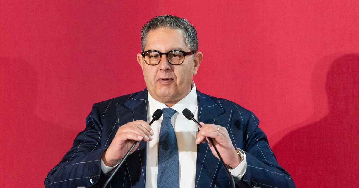 I magistrati si accaniscono contro Giovanni Toti, resta rinchiuso in casa. Verso il ricorso