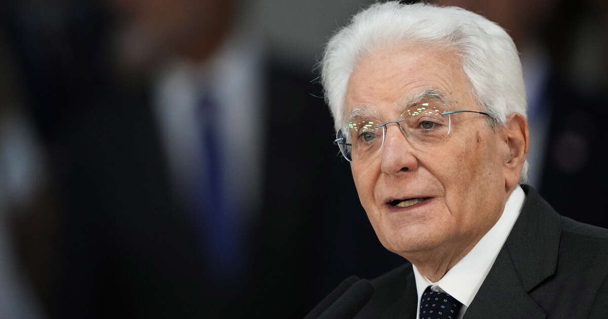 Eurobufala, i pataccari di sinistra arruolano abusivamente anche Mattarella