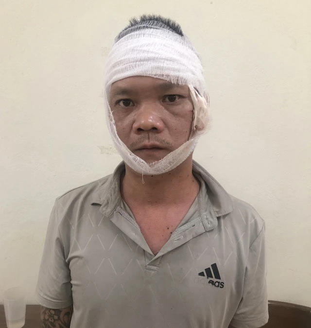 Công an Hà Nội thông tin vụ đối tượng vác dao truy sát bố và anh trai