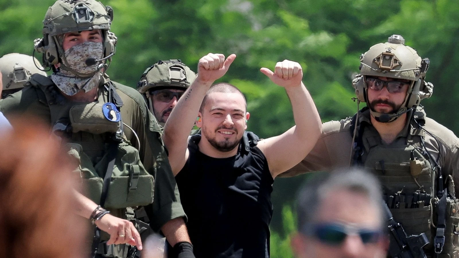 Vụ Israel giải cứu 4 con tin: Đột kích gây bất ngờ cho Hamas, đấu súng dữ dội