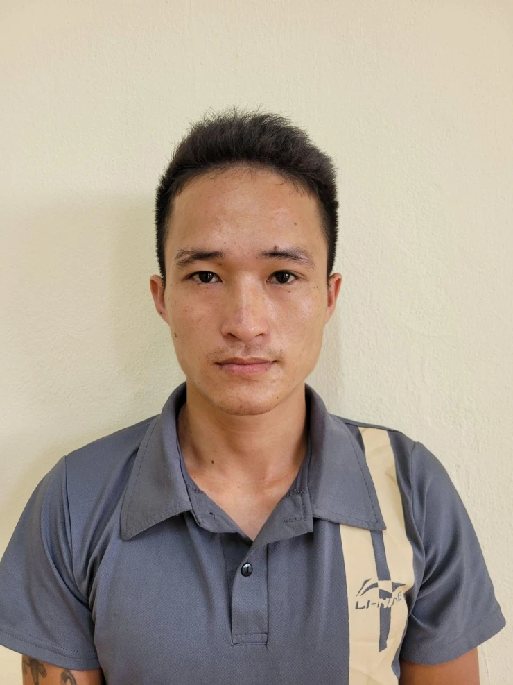 Bắt đối tượng chặn người đi đường rồi chiếm đoạt xe máy