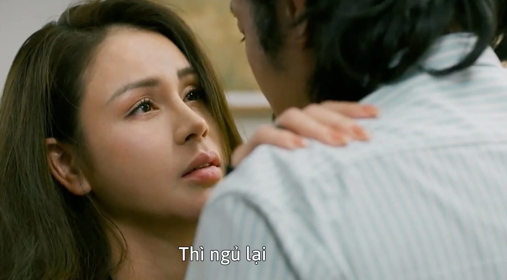 Lương Thu Trang và bạn diễn hơn 11 tuổi trong 'Cha tôi người ở lại' bị phản ứng
