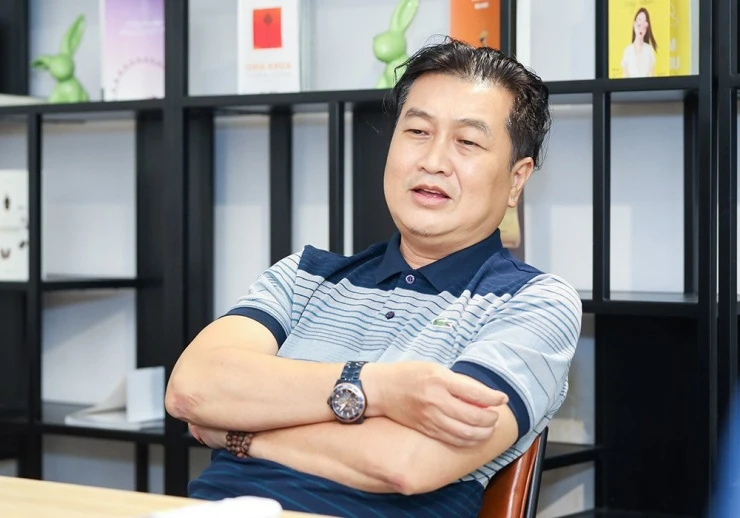 Tác giả 'Xin lỗi tình yêu' vừa bán độc quyền bài hát cho chồng Bích Tuyền là ai?