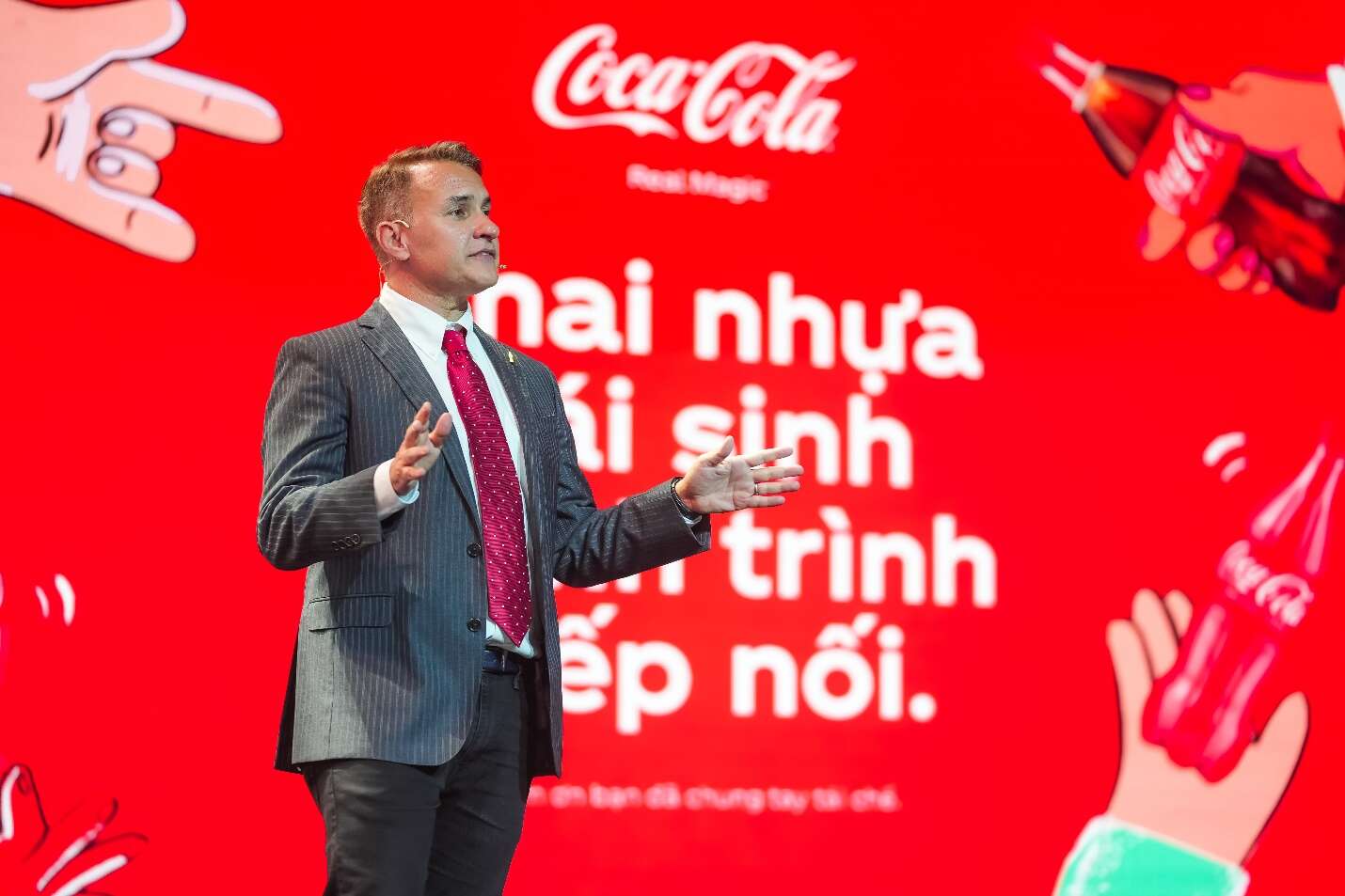 Coca-Cola kỷ niệm 30 năm tại Việt Nam với chương trình “Chai nhựa tái sinh, hành trình tiếp nối”