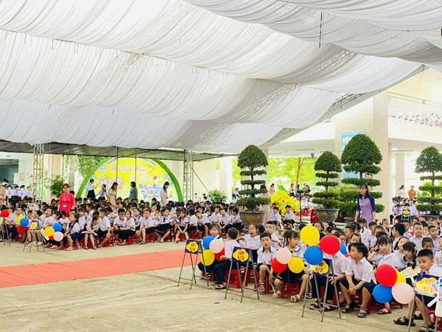 Lý do đặc biệt khiến Đà Nẵng cấm thả bóng bay trong lễ khai giảng