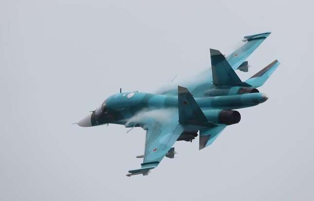 Cường kích Su-34 Nga dội bom xuống vị trí của Ukraine ở tỉnh Kursk