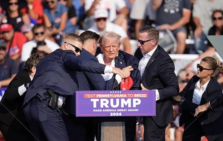 Ông Trump nói về động tác 