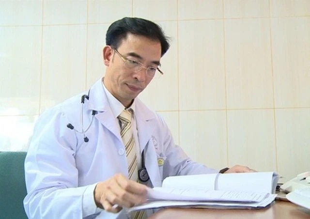 GS Nguyễn Quang Tuấn xin thực hành tại bệnh viện, trở lại hành nghề
