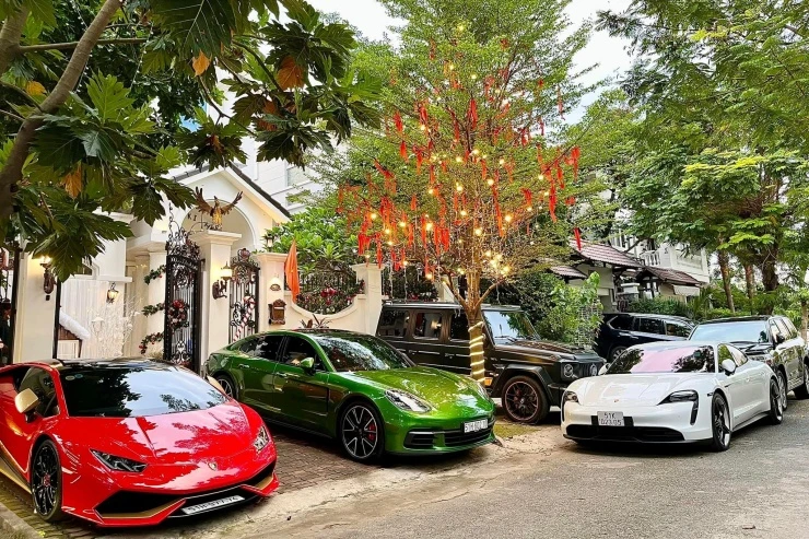 Vợ chồng Đoàn Di Băng đang sở hữu những loại siêu xe nào?
