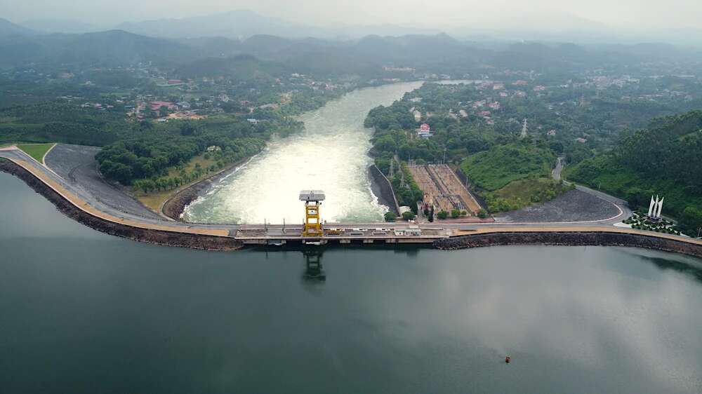 Nước về Thủy điện Thác Bà vượt khả năng xả lũ, Thủ tướng chỉ đạo khẩn