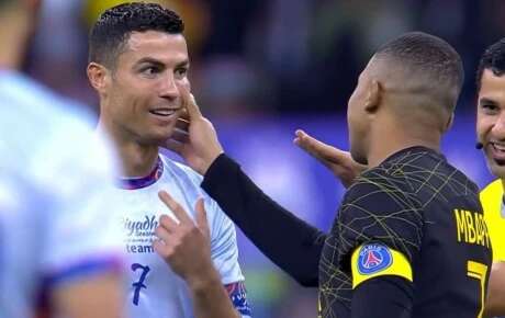 Chuyện “hai chú cháu” Ronaldo-Mbappe tương tàn