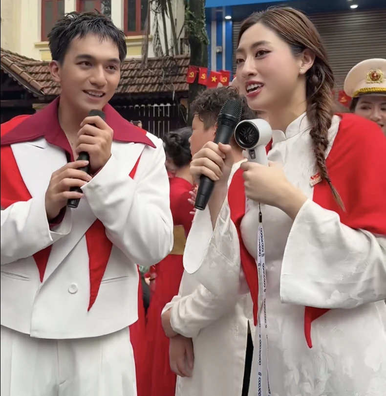 Clip nam chính 'Mưa đỏ' nhìn Lương Thùy Linh tình tứ, gây sốt mạng xã hội