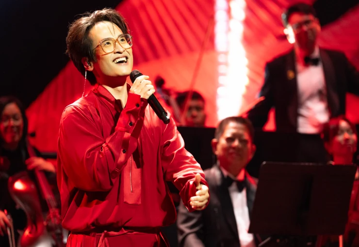 Hà Anh Tuấn: 'Tôi thuộc top ca sĩ hát tiếng Việt hay nhất thế giới'