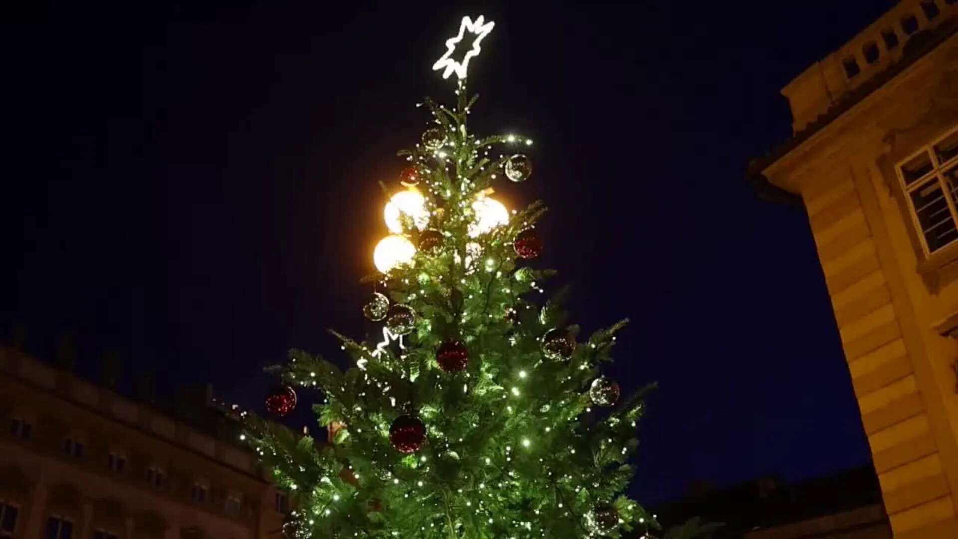 Con el desfile de San Nicolás empieza la Navidad en R. Checa