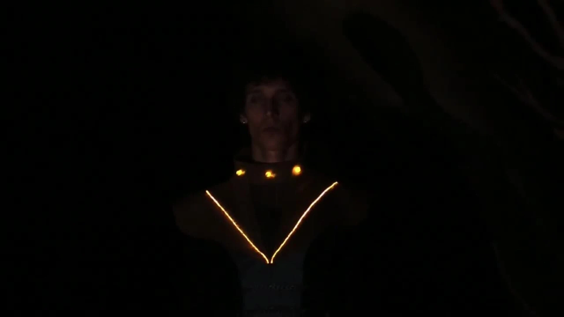 Crin de luz, propuesta de alta costura que fusiona arte, tejido y naturaleza en Ecuador