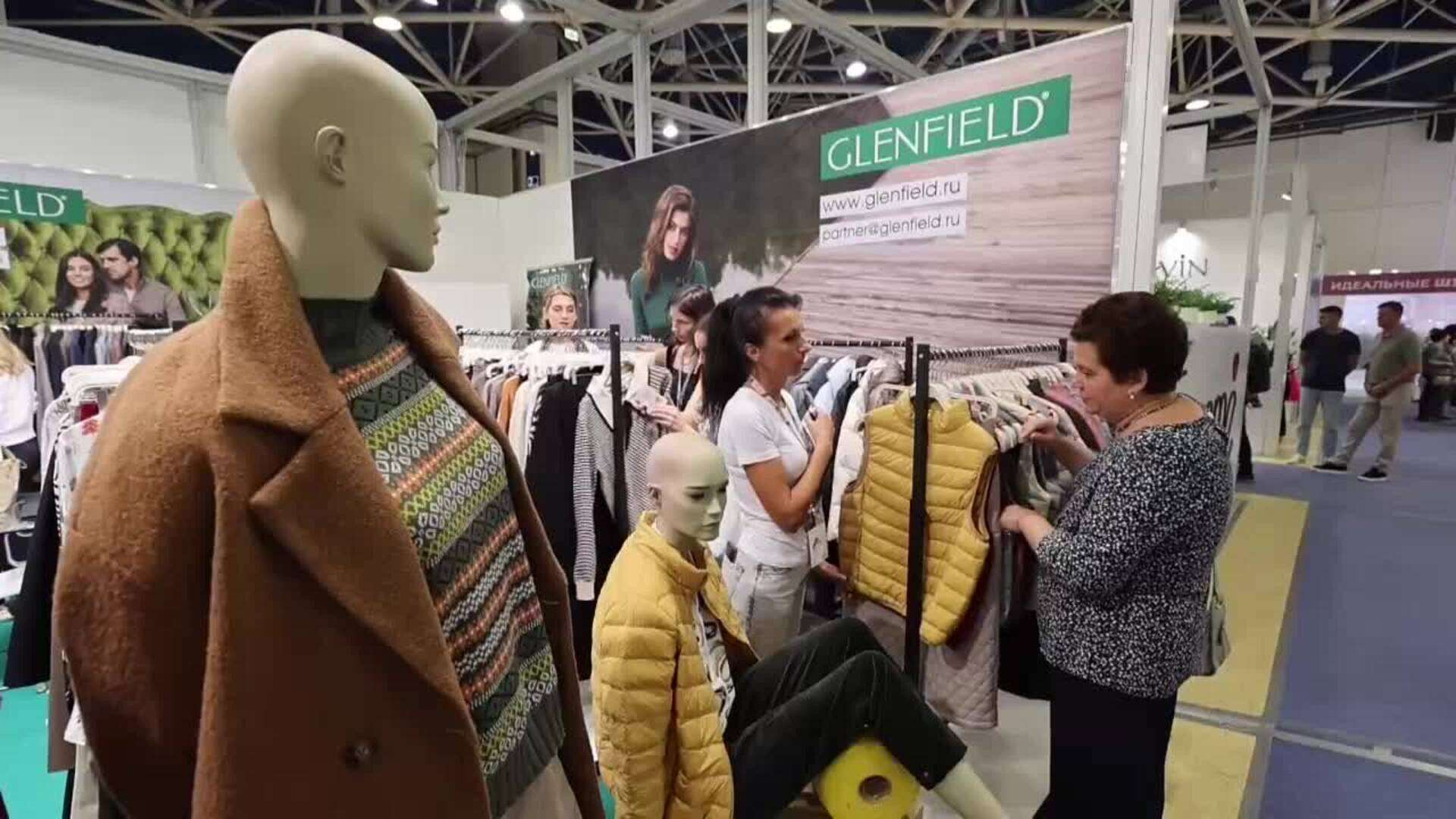 Moscú acoge exposición de la moda CPM con innovaciones