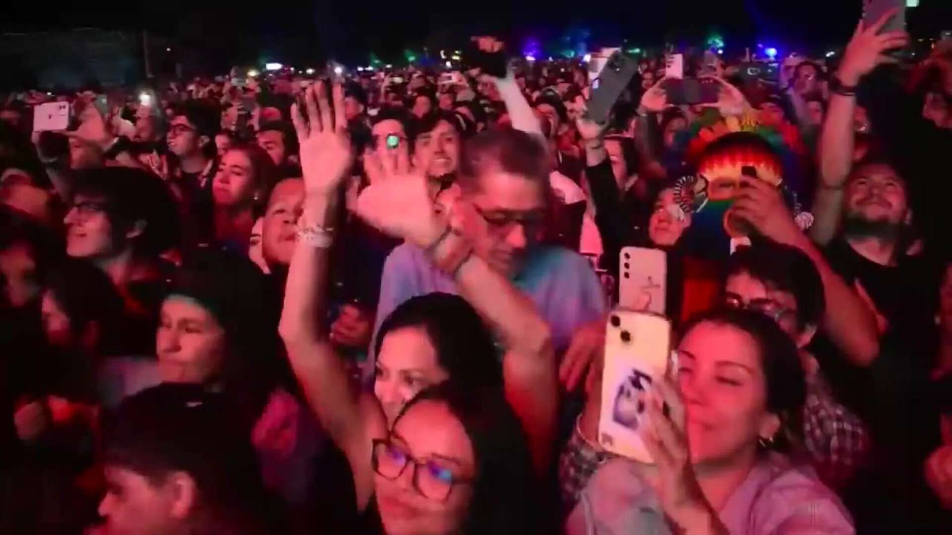 Los Fabulosos Cadillacs despiden con broche de oro el Festival Cordillera 2024