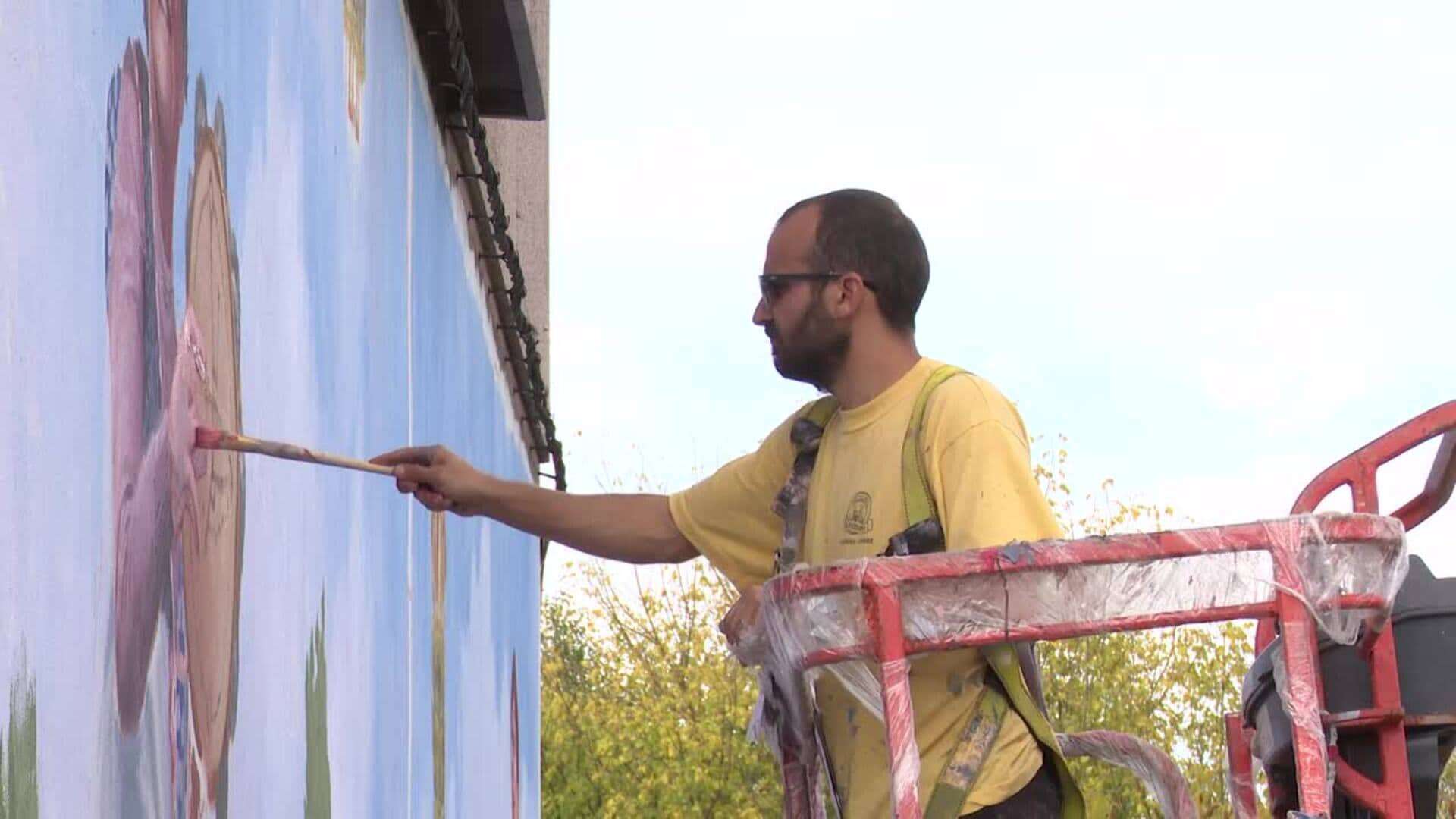 Supercomputación, cuántica y 'Mujeres con superpoderes', unidos en un nuevo mural en Santiago