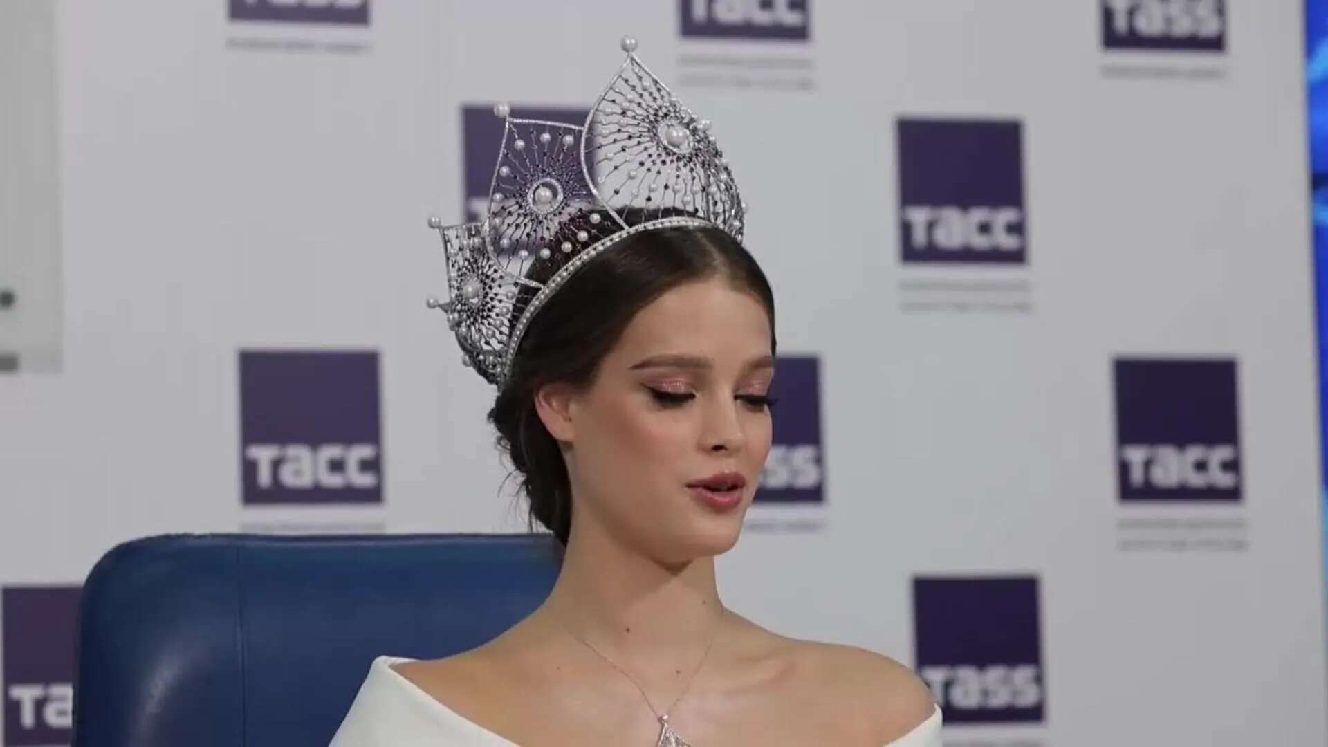 Valentina Alekseeva, Miss Rusia 2024, se prepara para Miss Universo