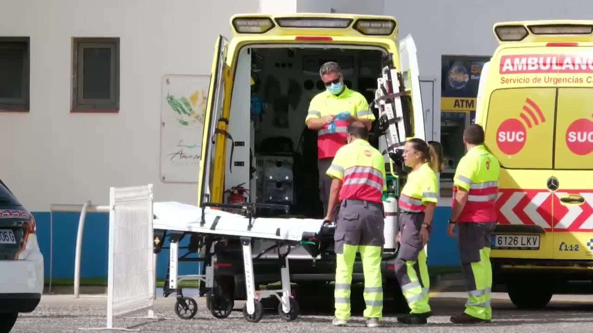 Un cayuco con 26 personas, varias mujeres embarazadas, llega a San Miguel (Tenerife)