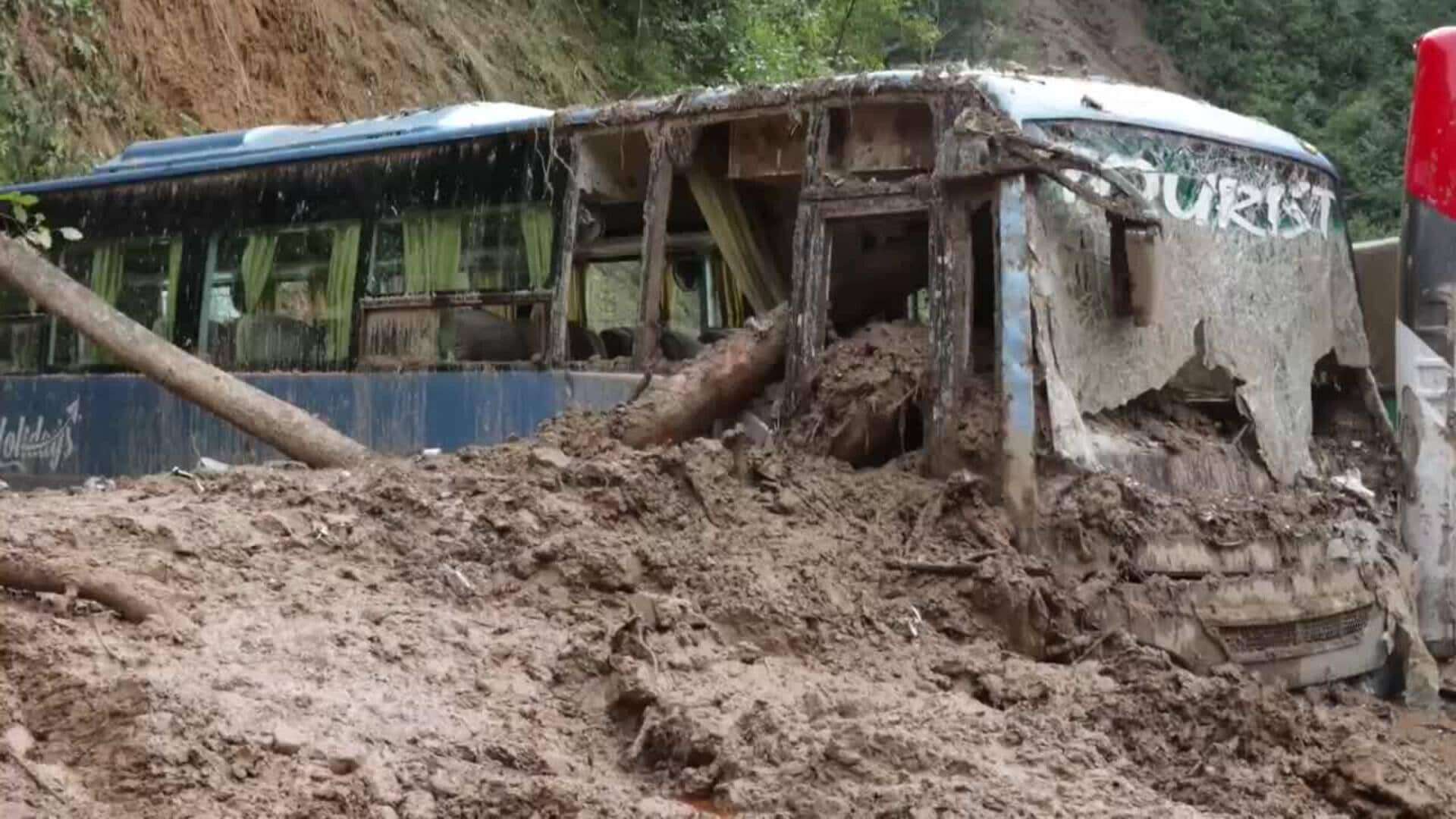 Al menos 120 muertos por deslizamientos y lluvias torrenciales en Nepal