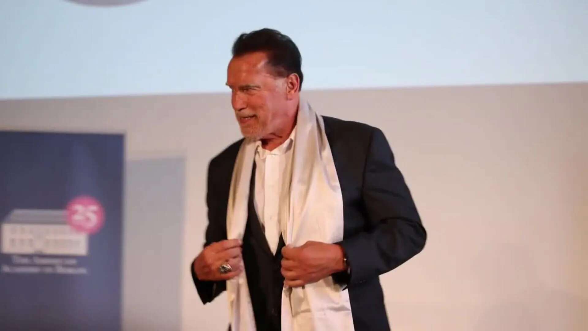 Schwarzenegger recibe doctorado honoris causa en Berlín por su lucha contra el cambio climático