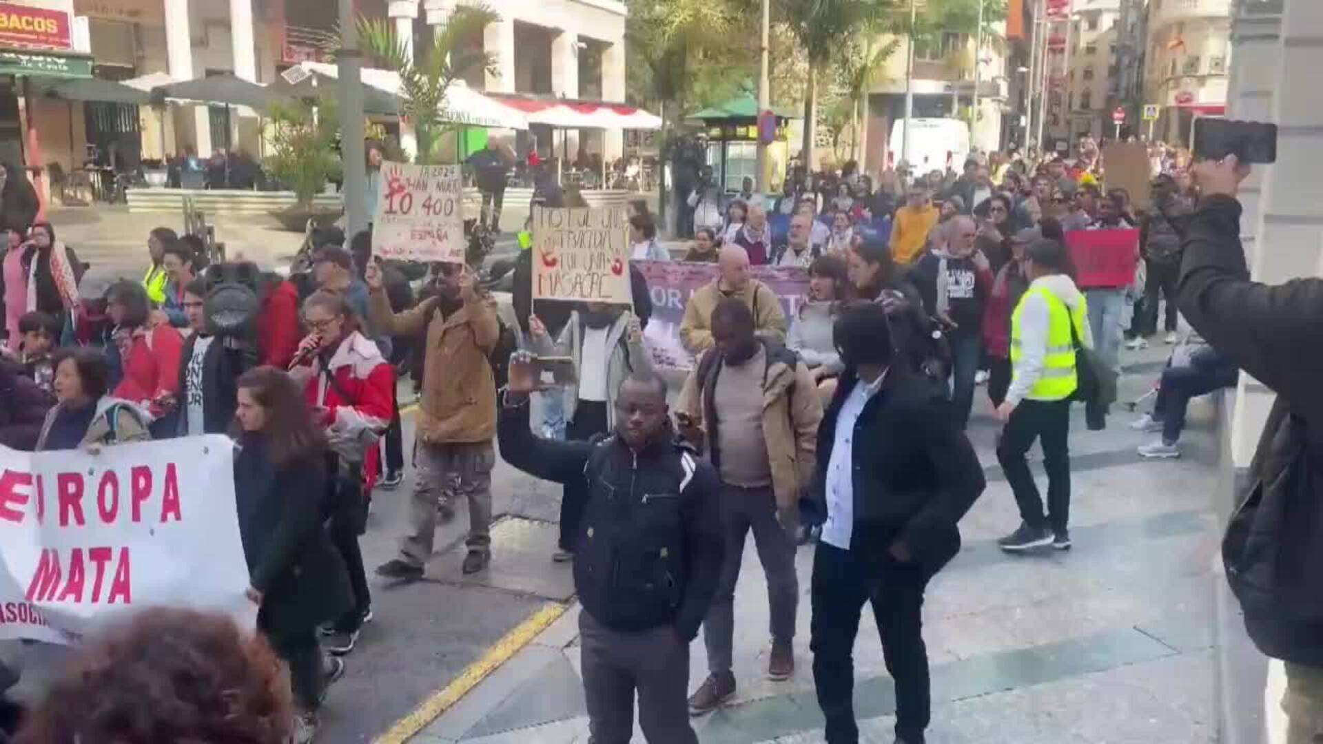 Una marcha recuerda en Ceuta a los 15 migrantes fallecidos en el Tarajal en 2014