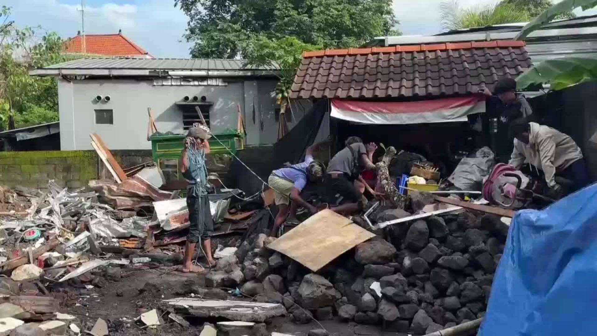 Al menos nueve personas han fallecido tras dos avalanchas en Bali