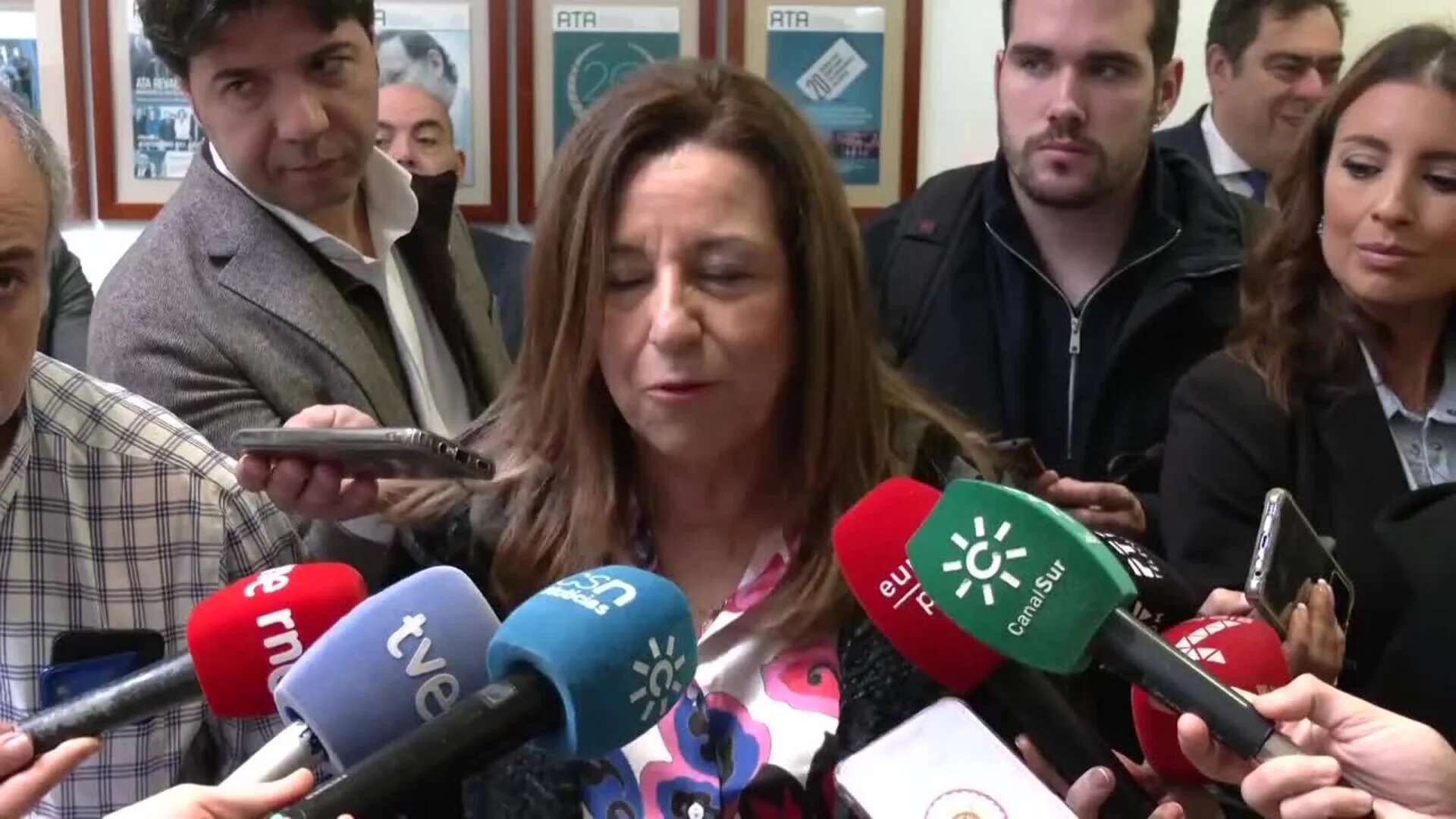 Junta y ATA facilitarán la formación especializada de alumnado en diez familias profesionales