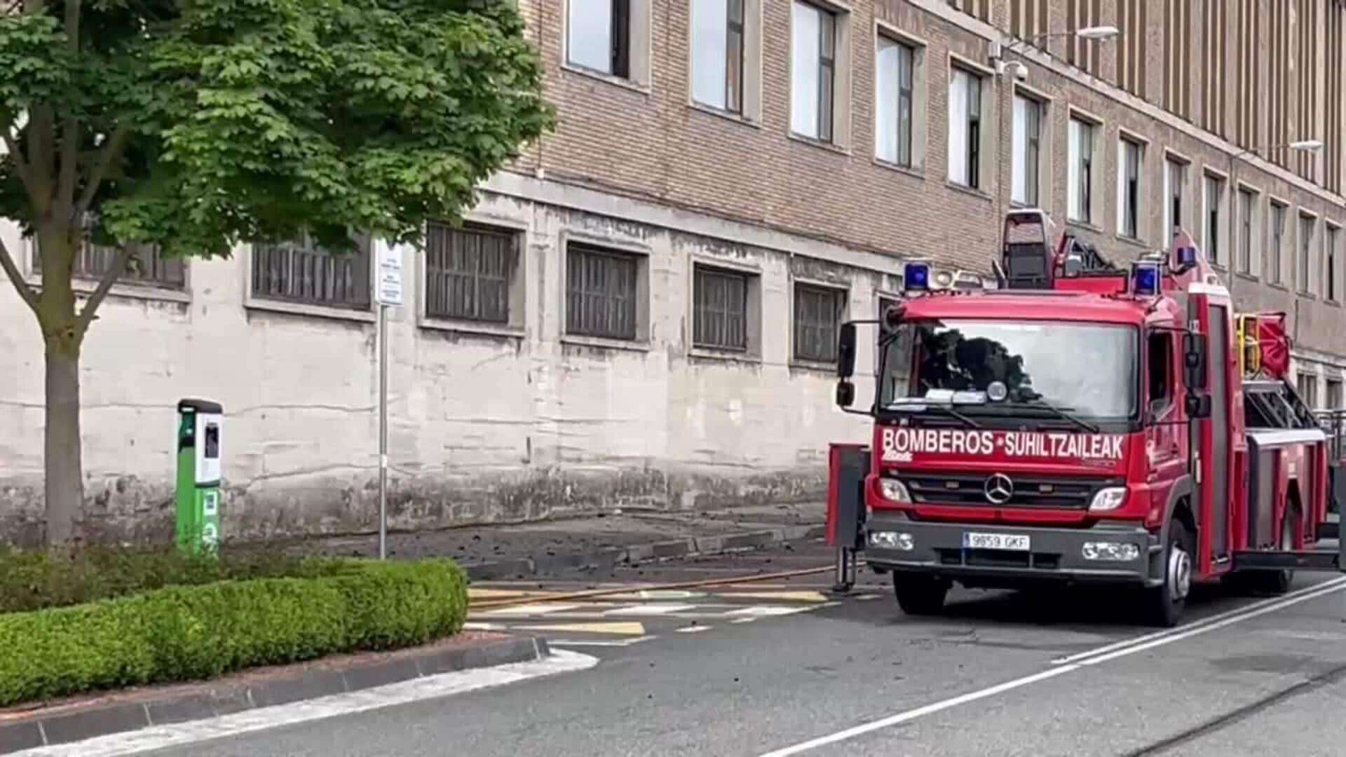 Un incendio afecta al edificio de la Policía Municipal de Pamplona