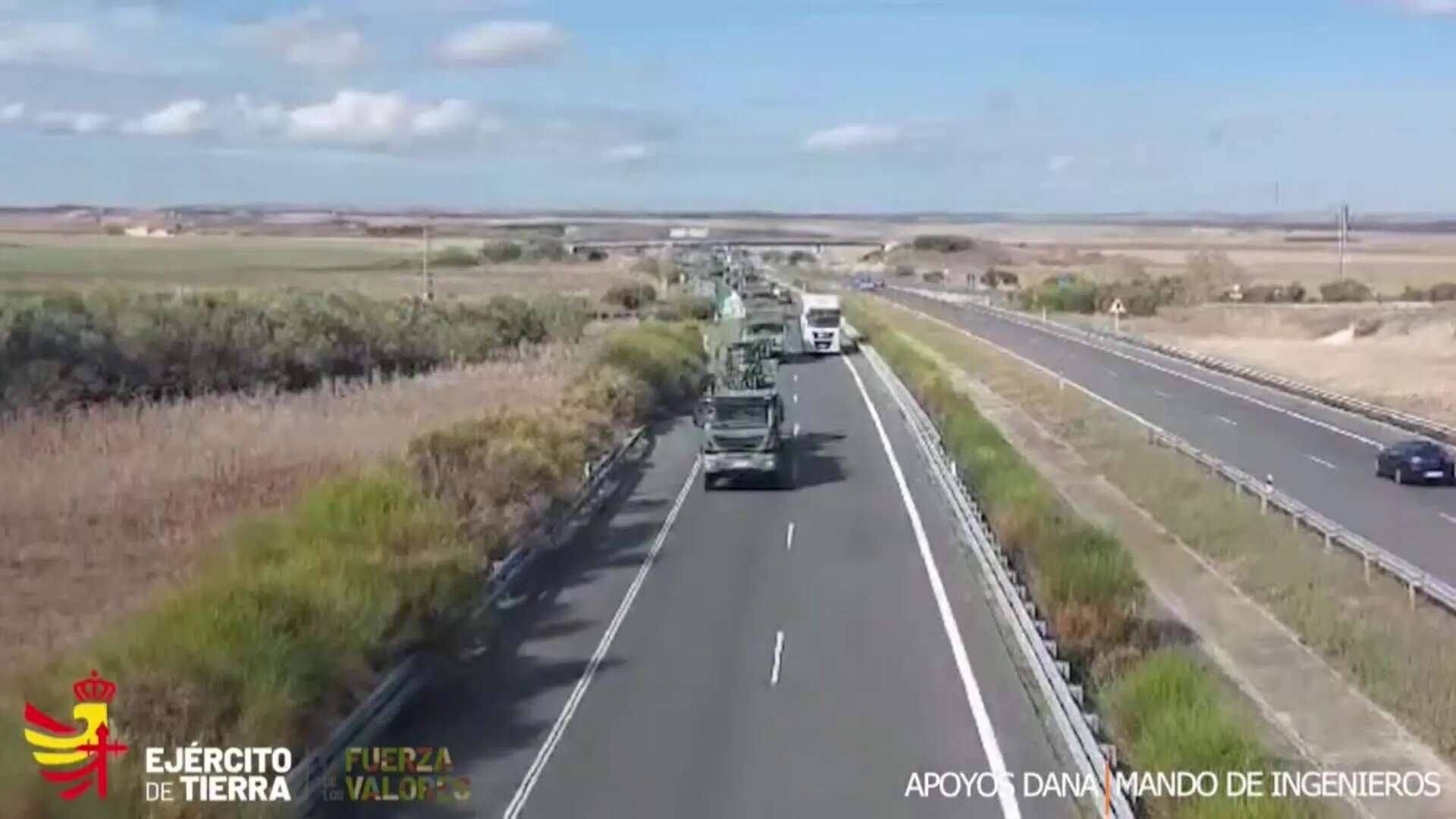 Maquinaria de ingenieros del ejército parten de Salamanca hacia Valencia