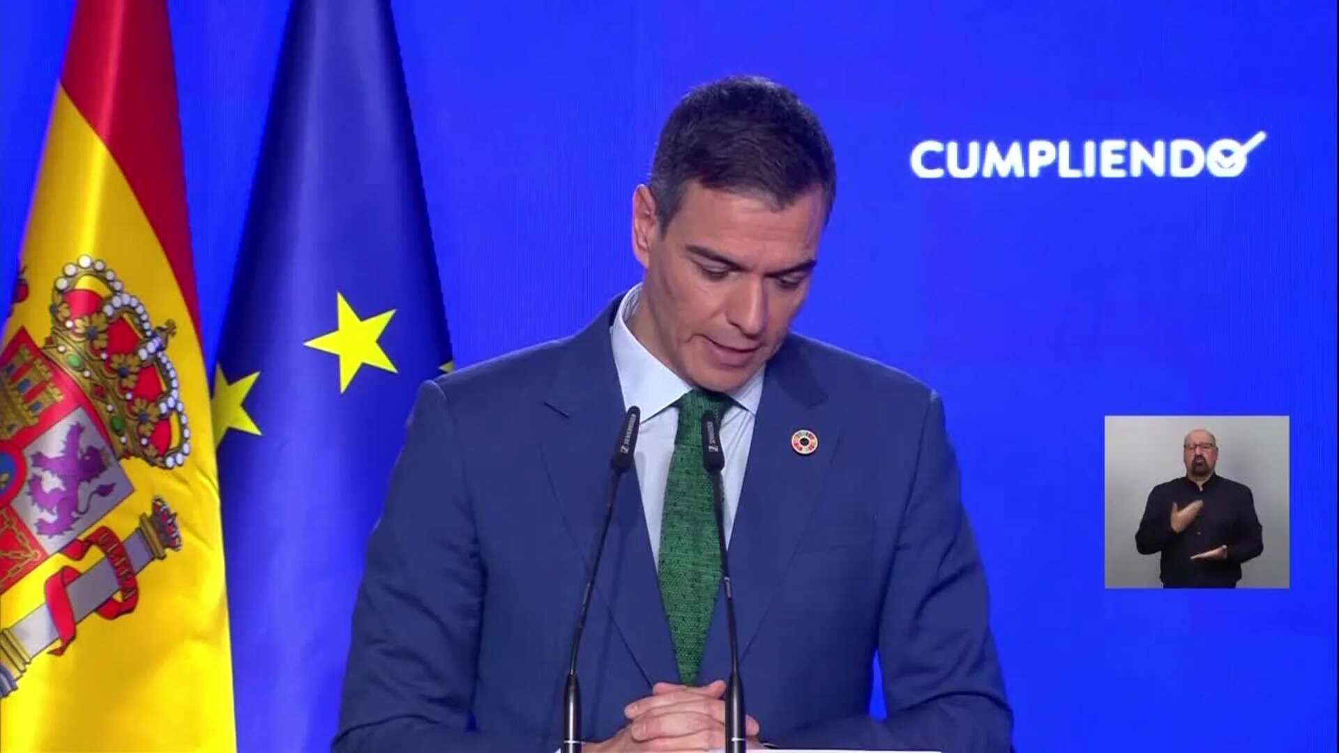 Sánchez confirma la extensión del gravamen a energéticas en 2025, pero con incentivos