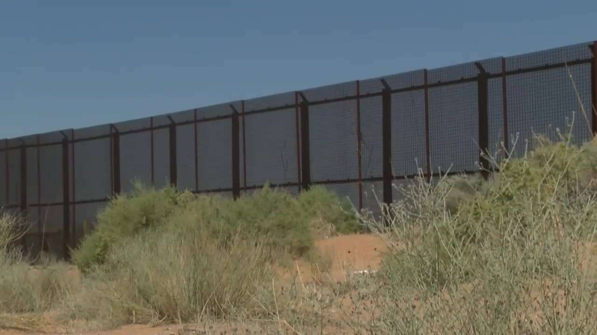 Un globo aerostático busca prevenir la muerte de migrantes en la frontera México-EE.UU.