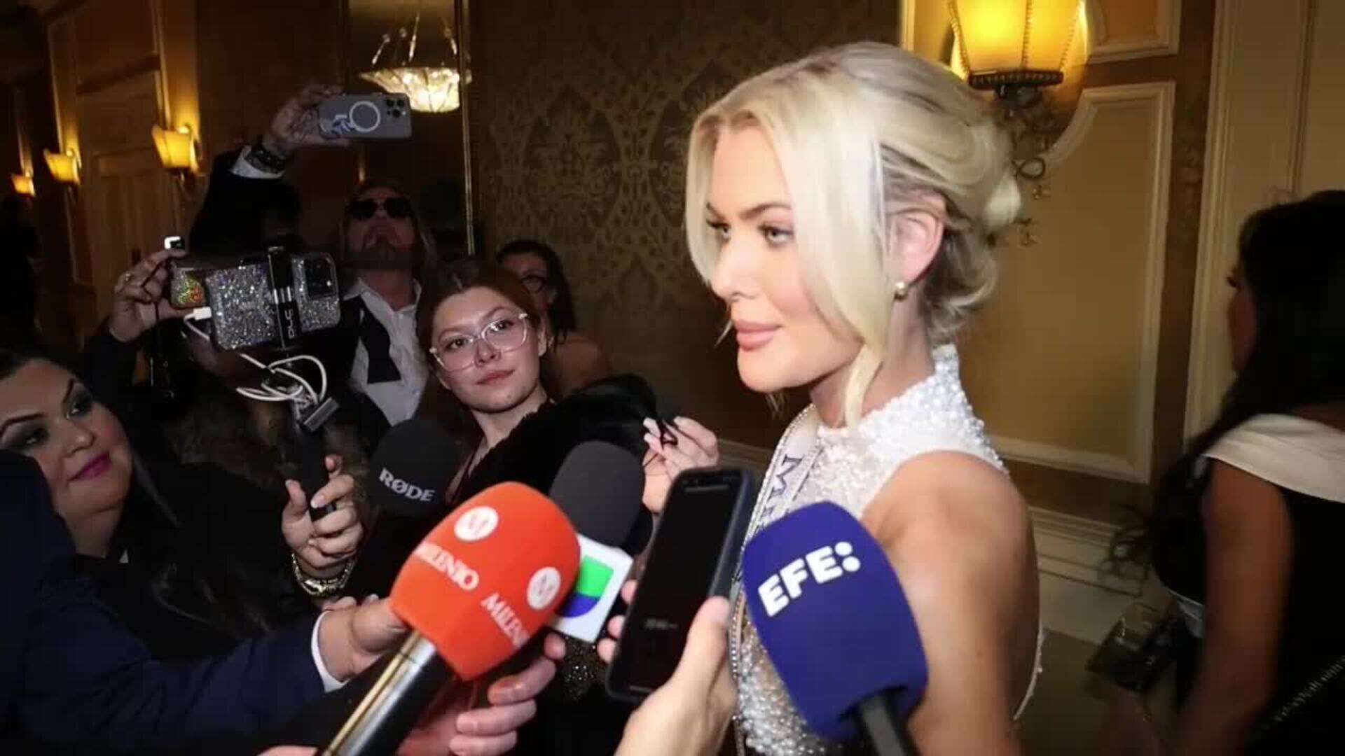 La miss Universo Maria Victoria Kjær Theilvig participa en la gala de Donald Trump