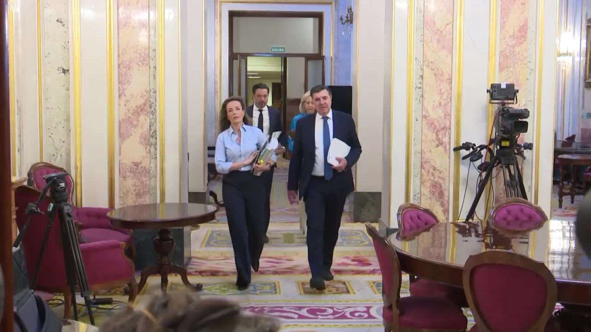 PSOE y Sumar vuelven a retrasar en el Congreso su decisión sobre la iniciativa de Junts