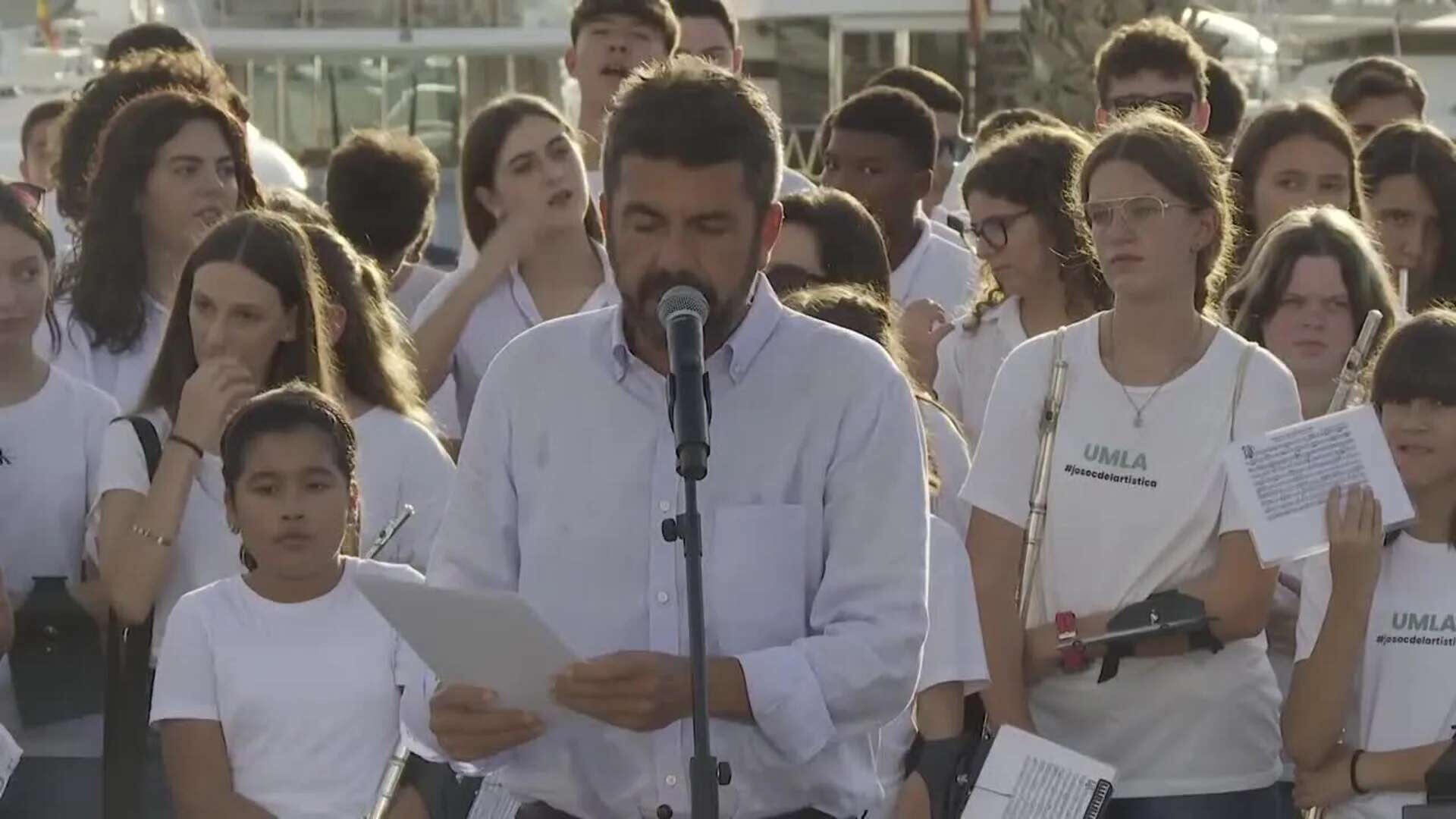 Mazón celebra que la música vuelve con dos horas semanales para alumnos de tercero de la ESO