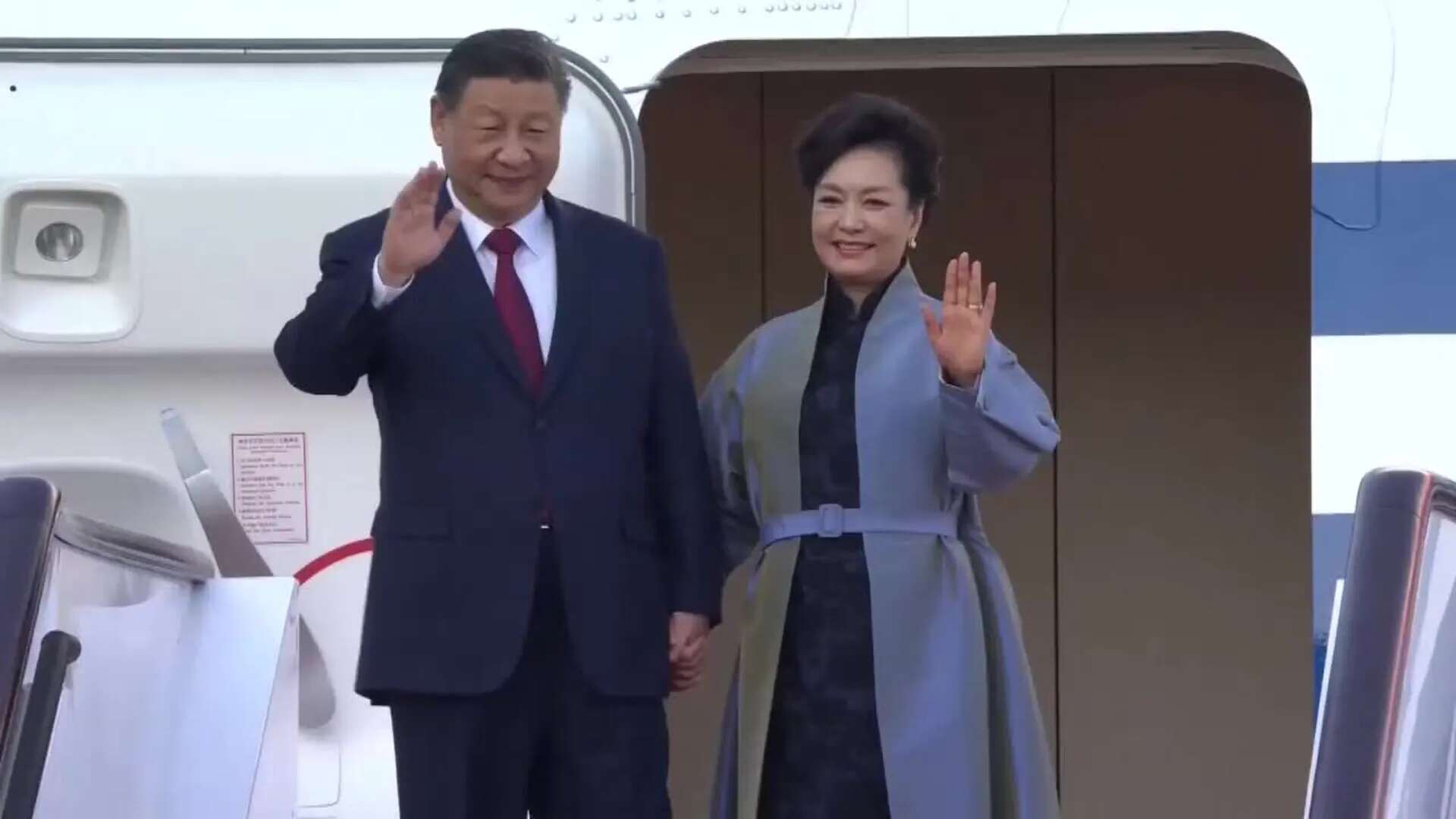 Xi llega a Macao para conmemorar devolución a China y asistir a investidura de nuevo líder