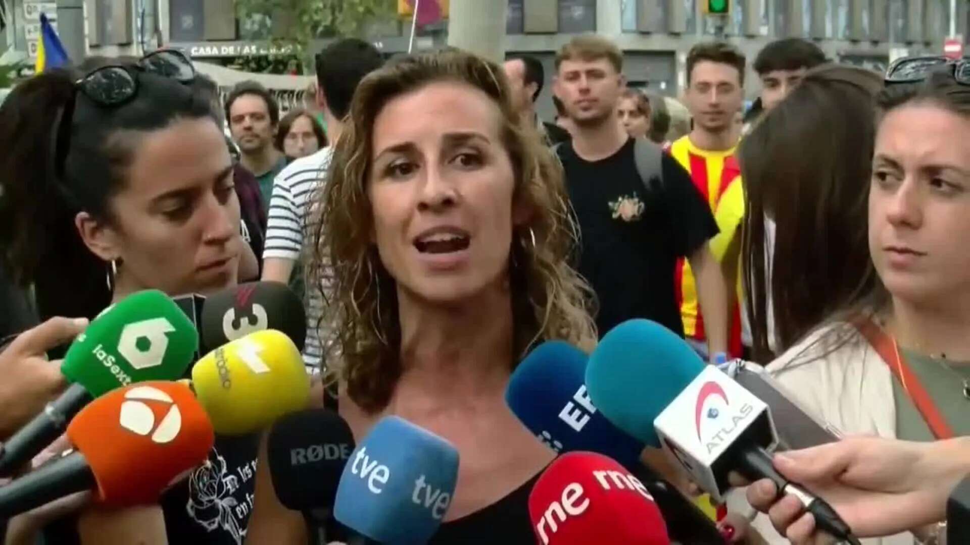 La CUP y sus aliados se manifiestan en Barcelona contra la 