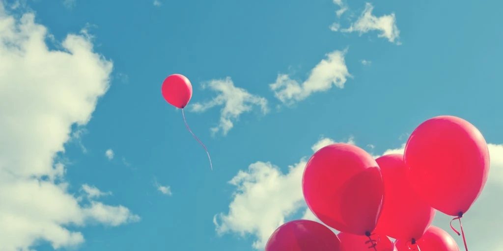 ¿Es posible que un globo que se nos escape pueda llegar al espacio?