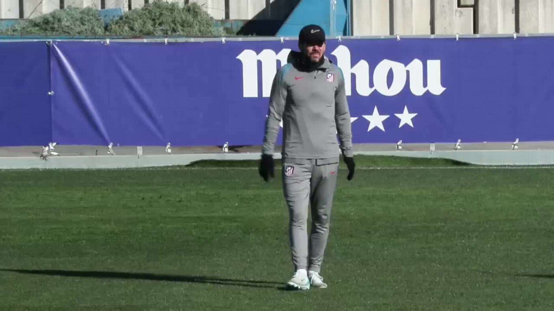 El Atlético de madrid se entrena sin Galán y Molina y con Azpilicueta en el gimnasio