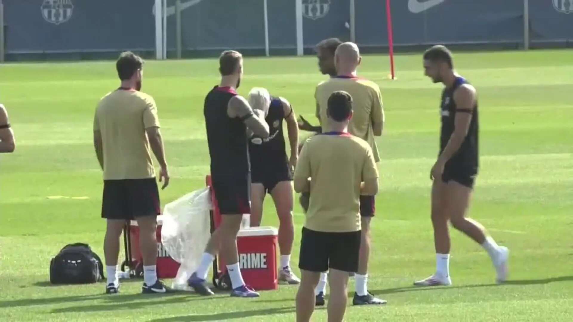 Último entrenamiento del Barça antes del partido contra el Athletic de Bilbao