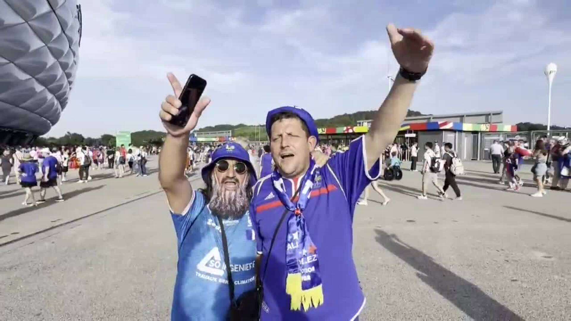 Ambiente festivo en el Munich Football Arena antes del partido entre España y Francia