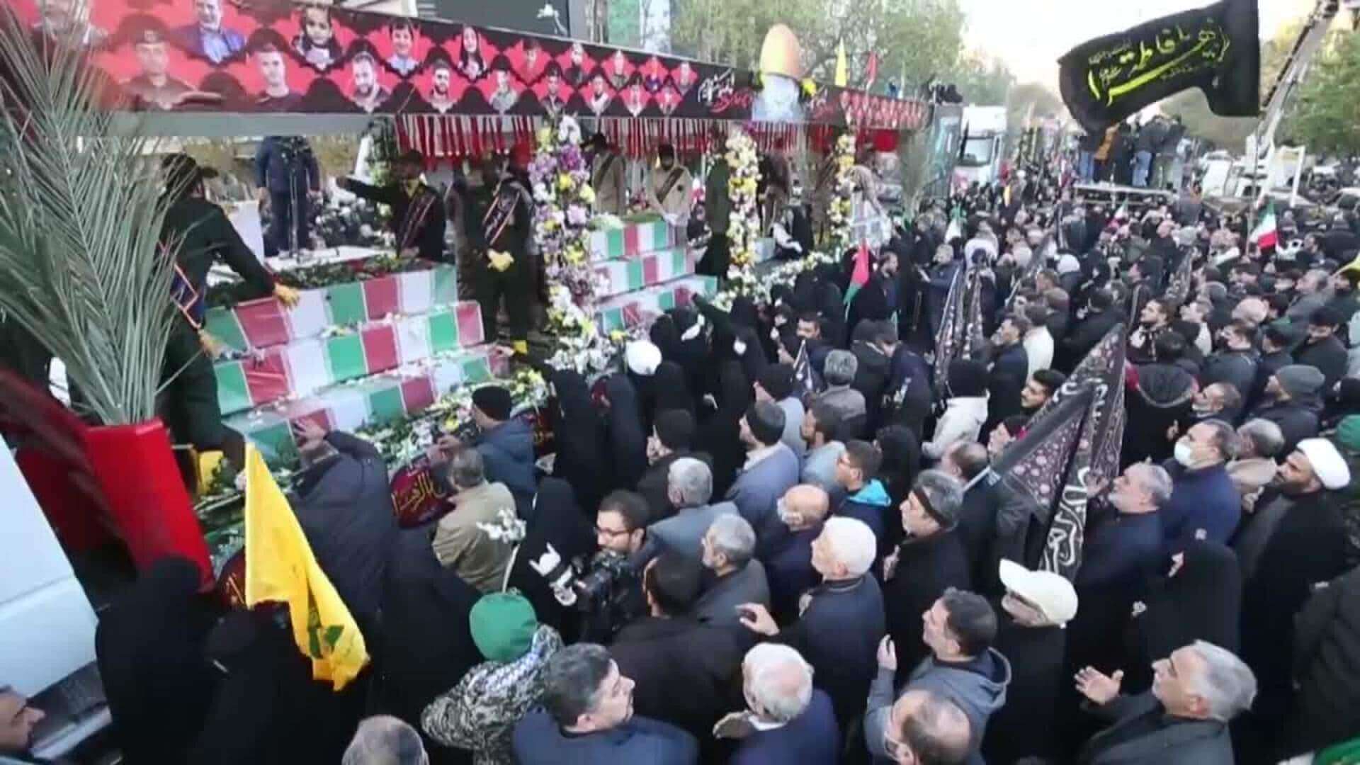 Memorial en Teherán por la repatriación de los restos de soldados iraníes muertos en Irak