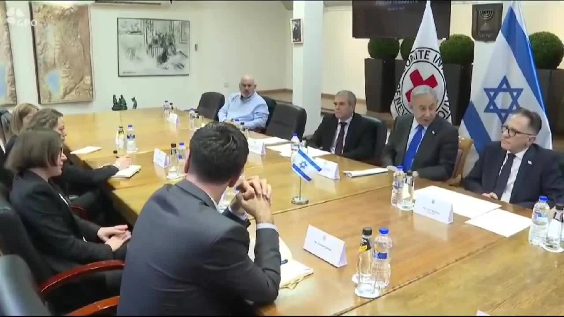Netanyahu pide a presidenta de la Cruz Roja que ejerza presión pública sobre Hamás