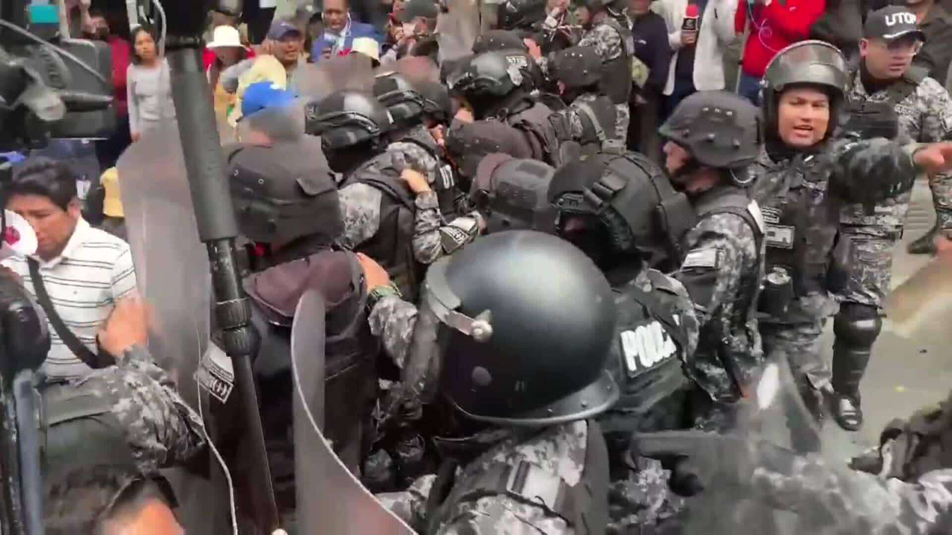 Detenien en Bolivia a dos dirigentes cercanos a Evo Morales mientras dos más siguen prófugos