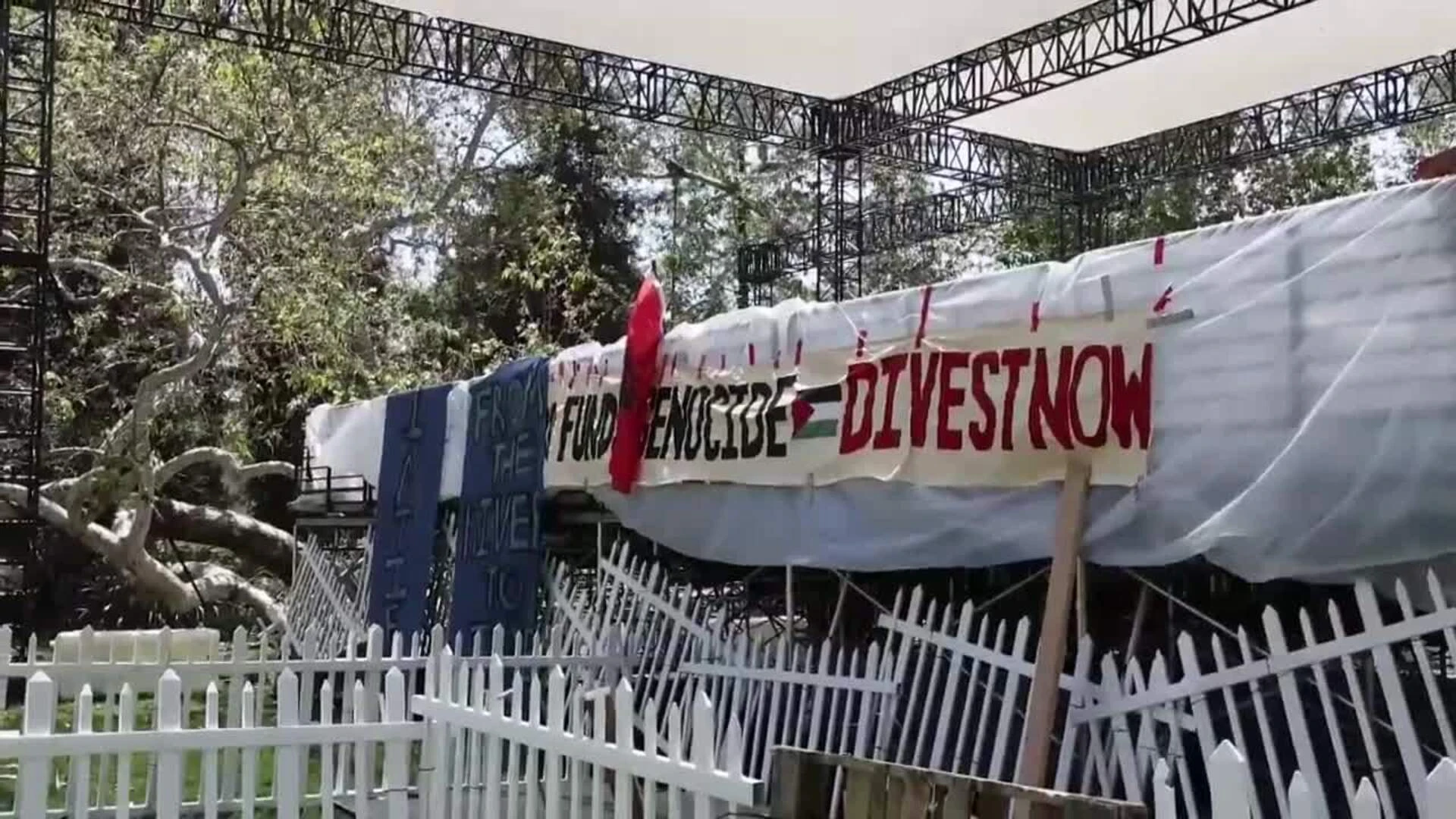 Pomona College traslada graduaciones por campamento pro-Gaza