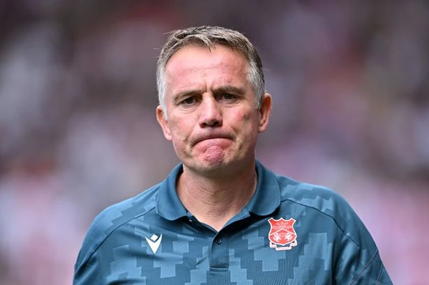 Truth behind Phil Parkinson sack talks revealed with Wrexham stance crystal clear