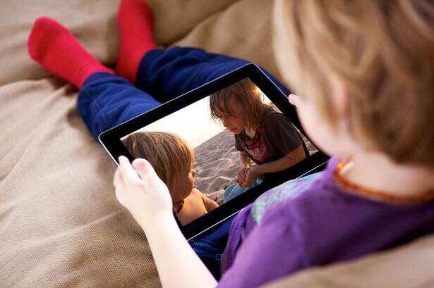 Should you limit kids screen time each day? Have your say