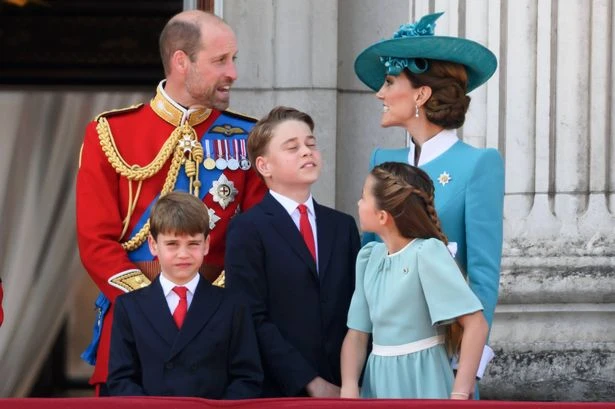 Kate Middleton's 'firm' command to Prince Louis on palace balcony