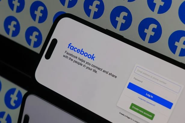 Facebook and Instagram down as Meta hit by major outage with both 'unavailable'